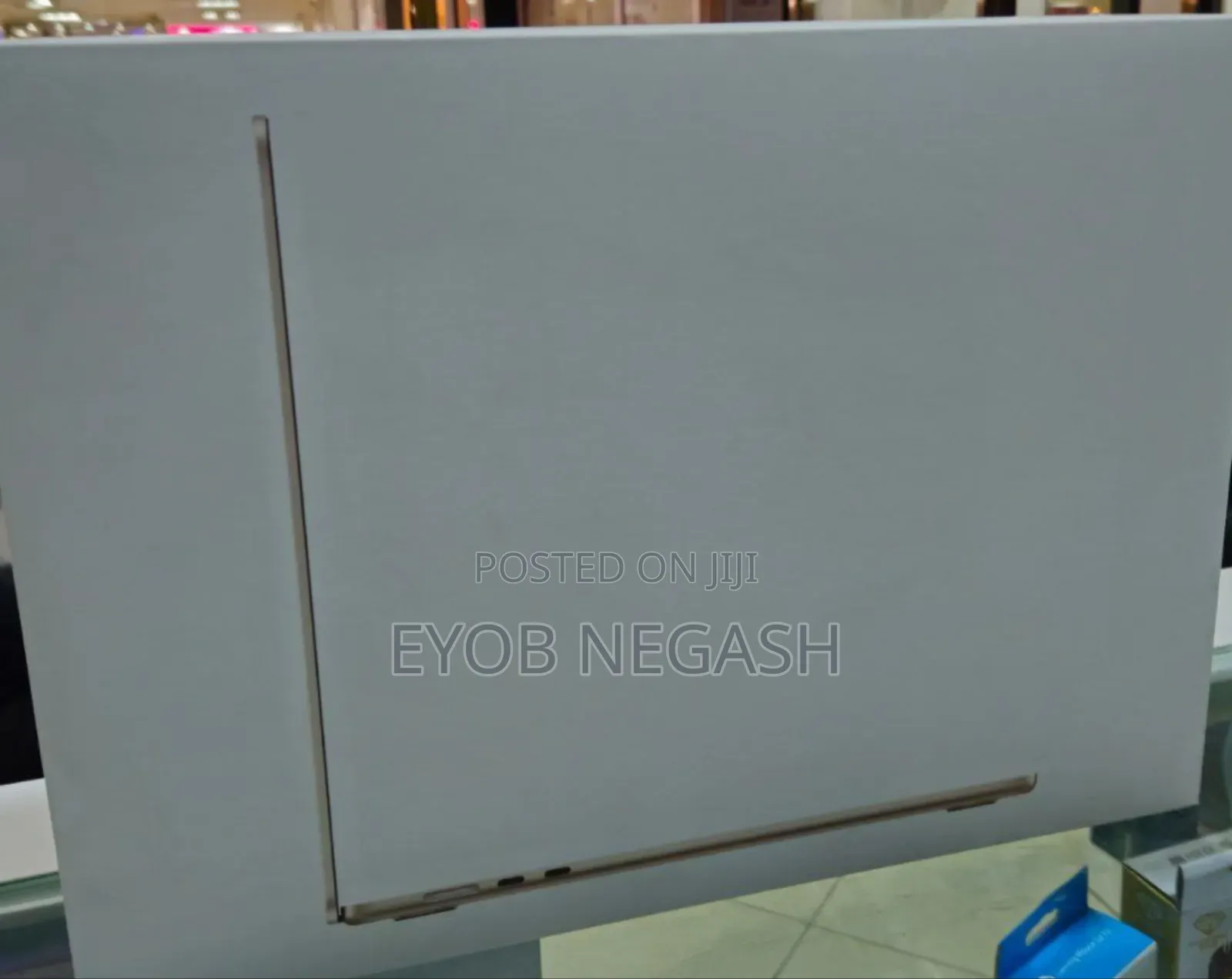 New Laptop Apple MacBook Air 2023 M2 8GB Apple M2 SSD 256GB