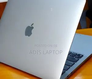 Photo - New Laptop Apple MacBook Pro 8GB Apple M2 SSD 256GB