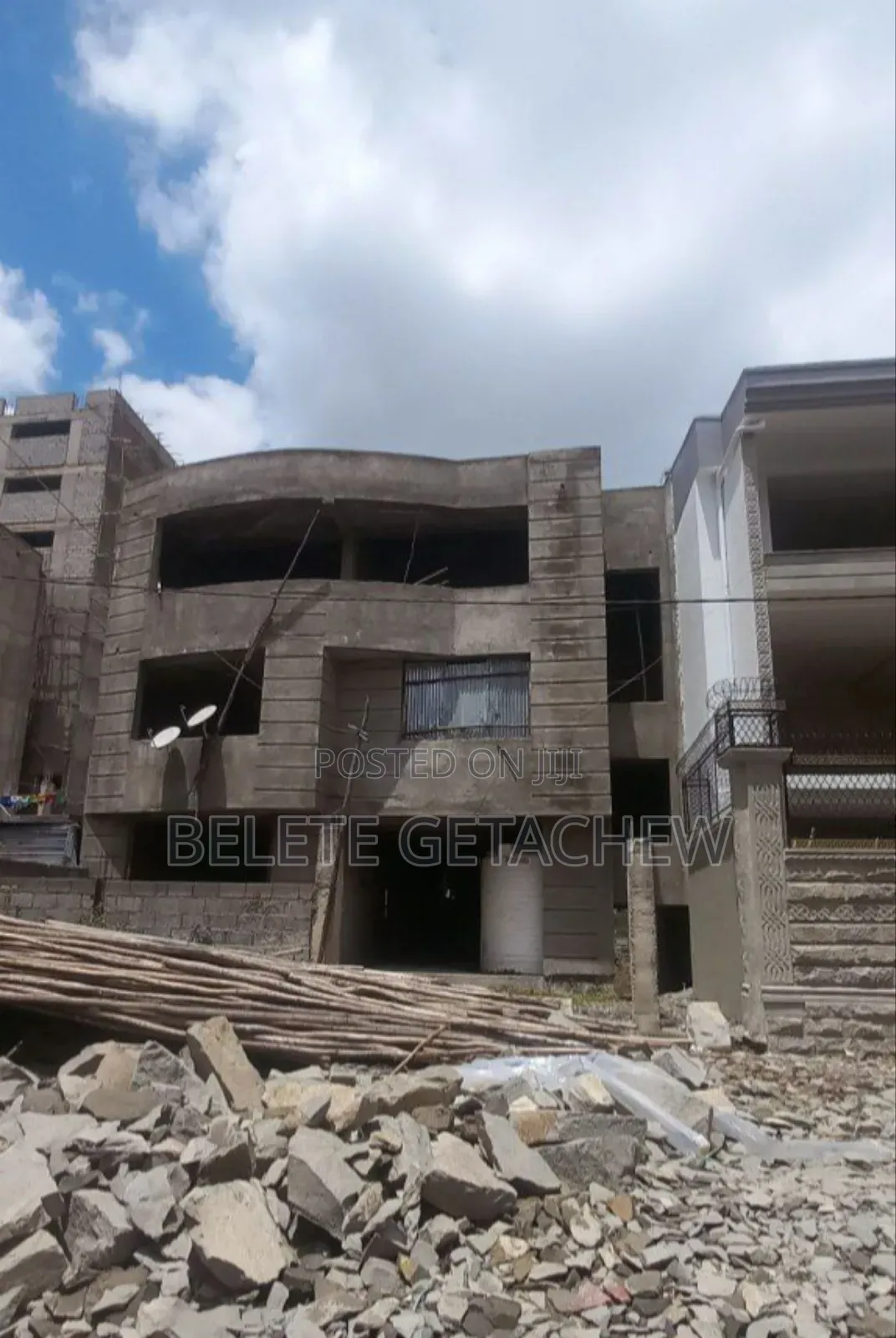 8bdrm House in Ayat, G+2 Unfinished, Bole for sale