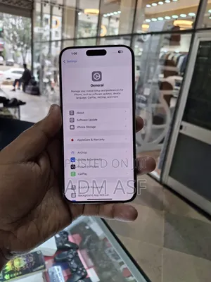 Photo - Apple iPhone 15 Pro Max 256 GB Silver