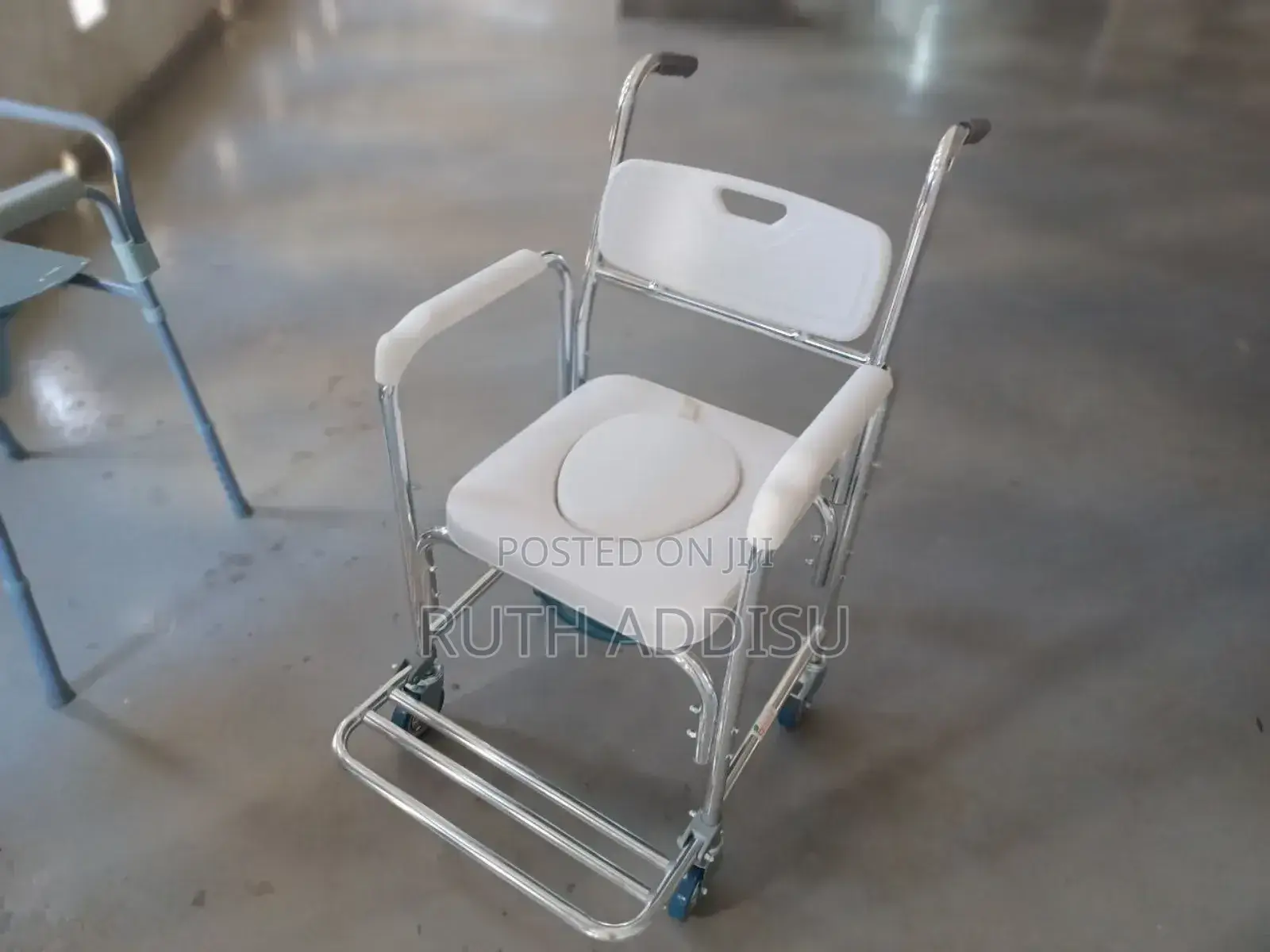 Commode Chair32commode Chair11commode Chair09commode Chair