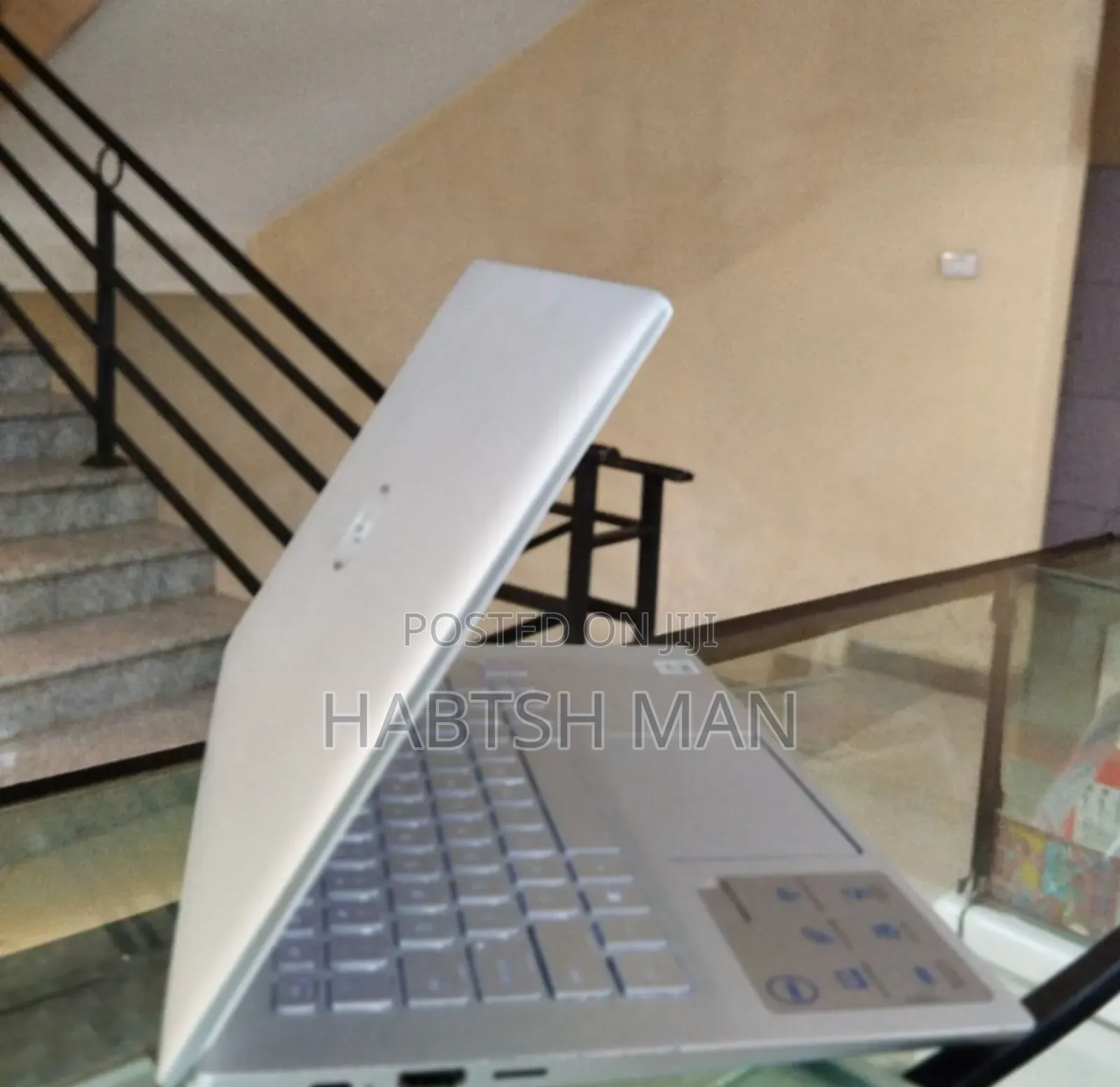 New Laptop Dell Inspiron 14 8GB Intel Core I7 SSD 512GB