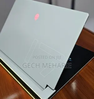 New Laptop Alienware M17x R2 16GB Intel Core I7 SSD 512GB