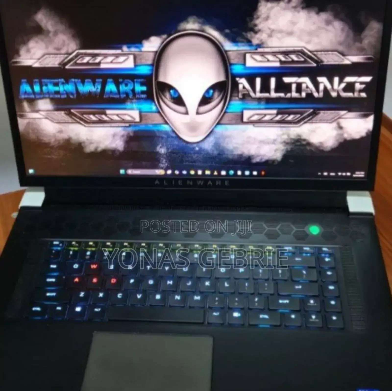 New Laptop Alienware M17x R2 16GB Intel Core I7 SSD 512GB