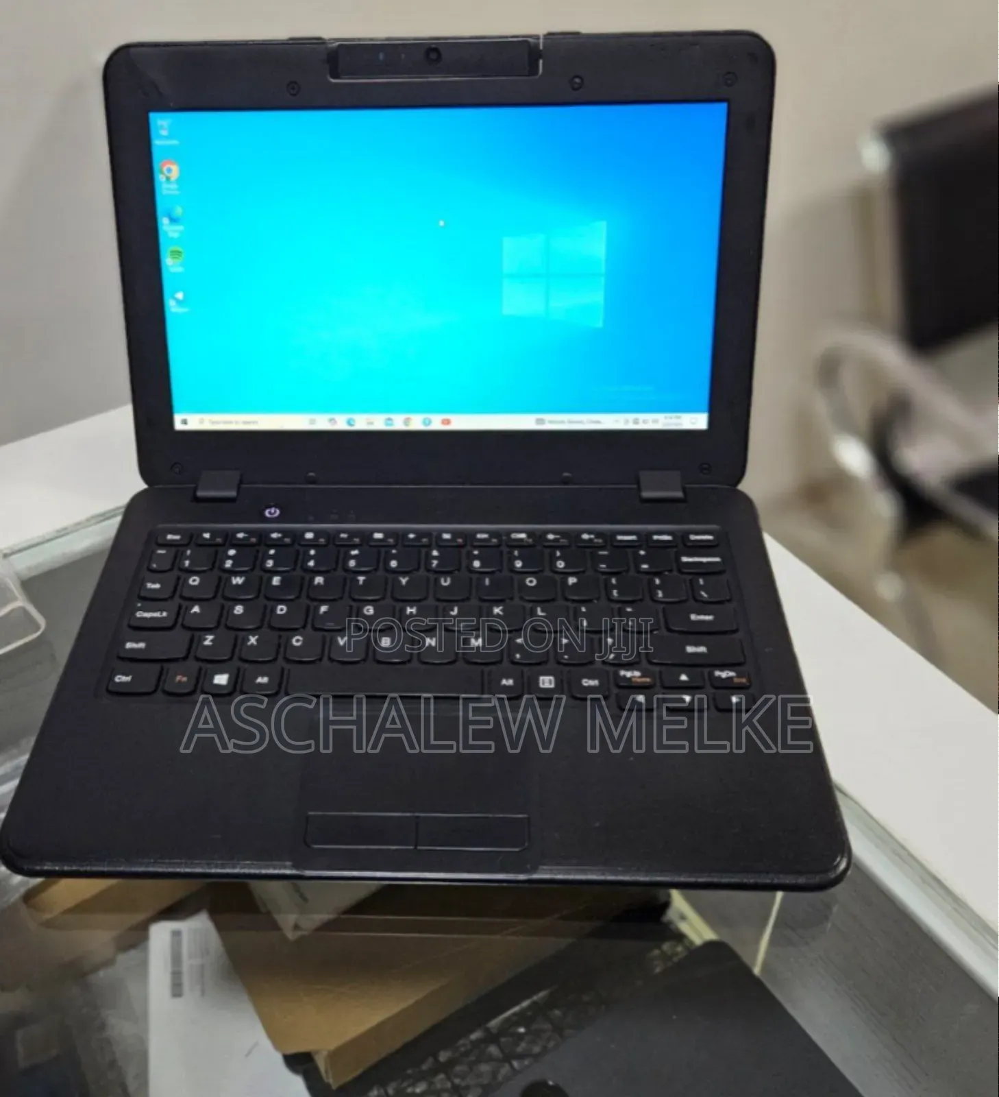 Laptop Lenovo IdeaPad 520 4GB Intel Core 2 Quad SSD 128GB