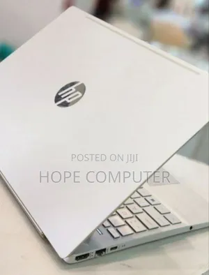 New Laptop HP Pavilion 15 8GB Intel Core I5 SSD 128GB