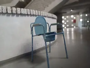 Photo - Medical Ealderly Chair64commode Chaur32commode Chair Popo