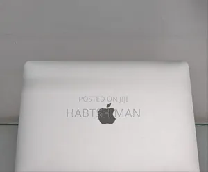 New Laptop Apple MacBook Pro 2017 8GB Intel Core I5 SSD 256GB