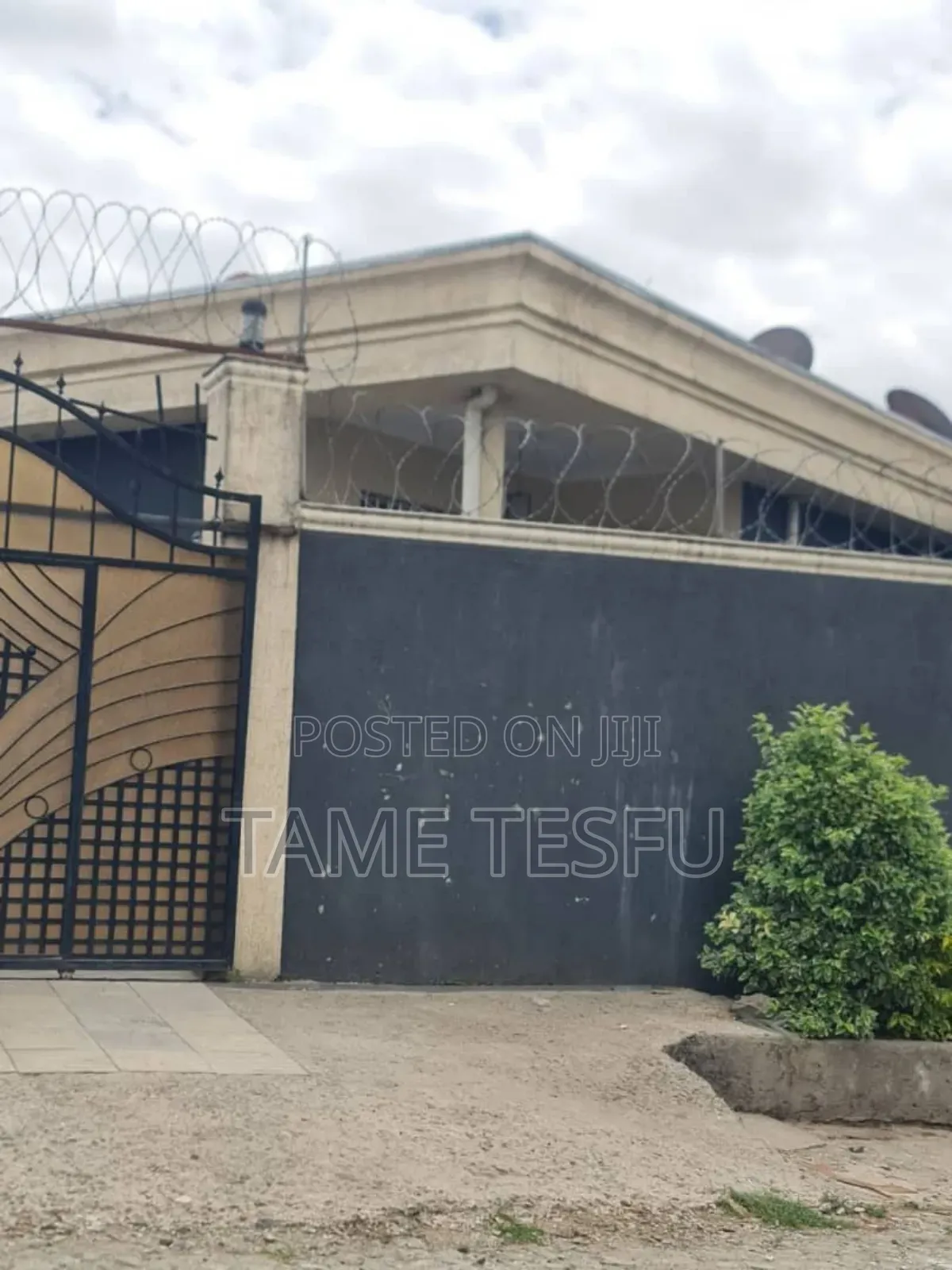 Furnished 4bdrm House in Figa, Bole for sale