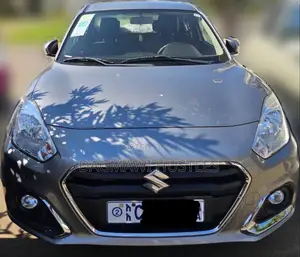 Photo - Suzuki Dzire 2022 Silver