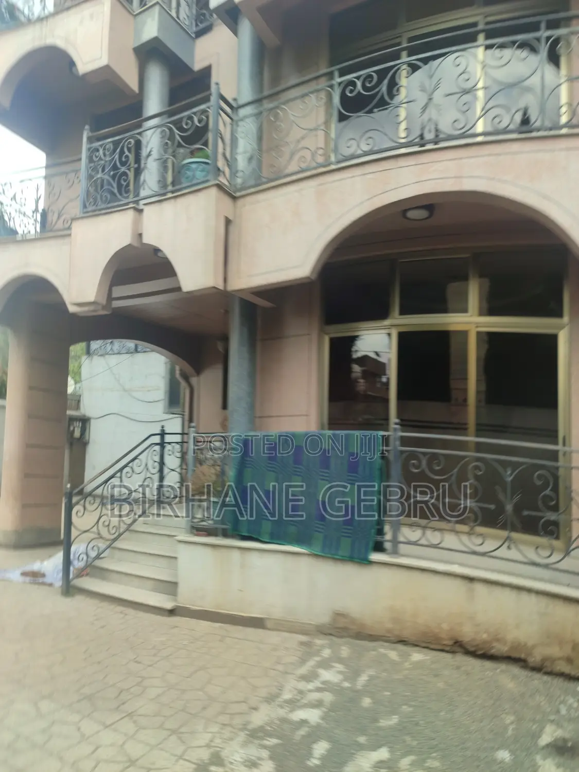 20bdrm Apartment in G+4, Bole for rent