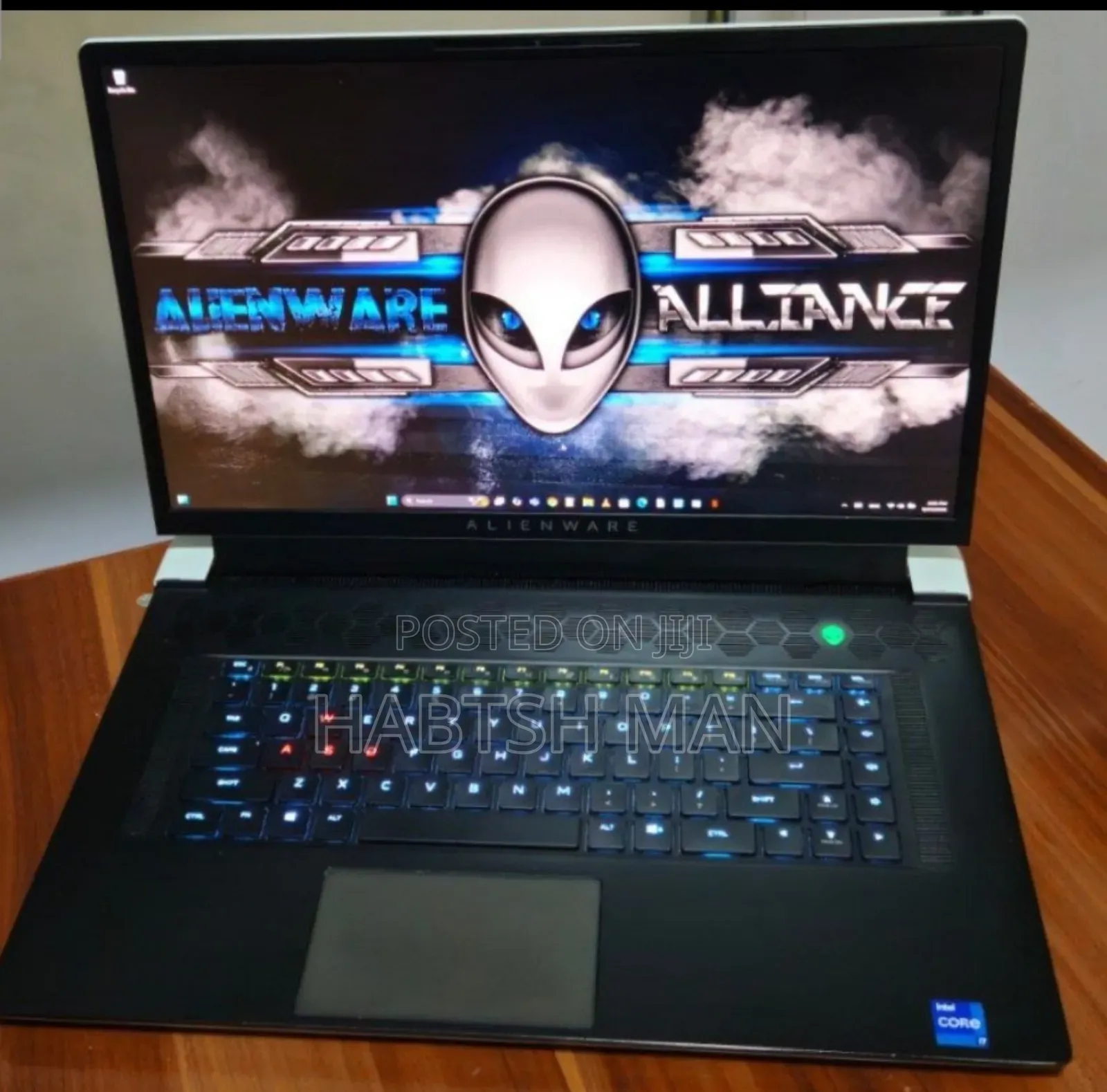 New Laptop Alienware M17x R2 16GB Intel Core I7 SSD 1T