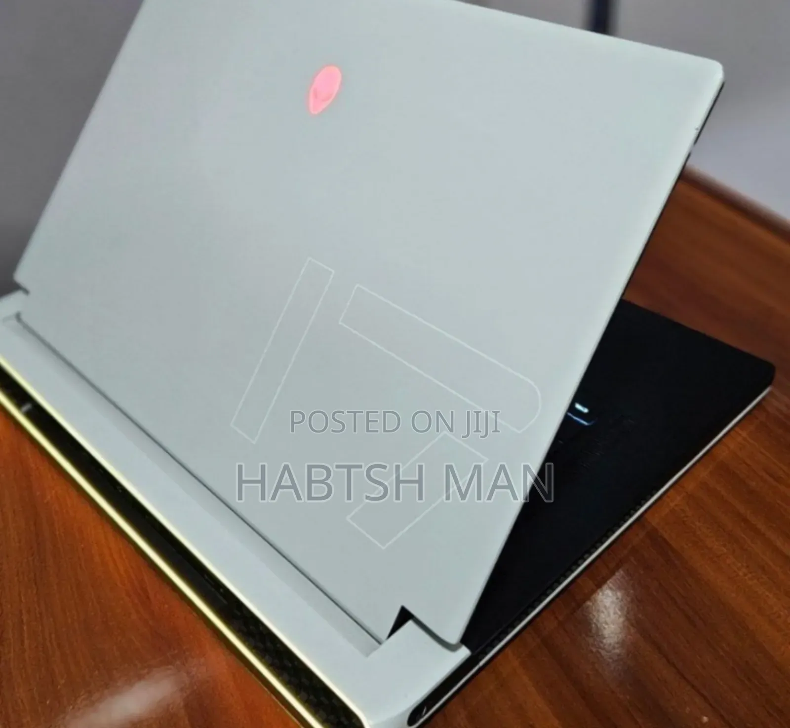 New Laptop Alienware M17x R2 16GB Intel Core I7 SSD 1T