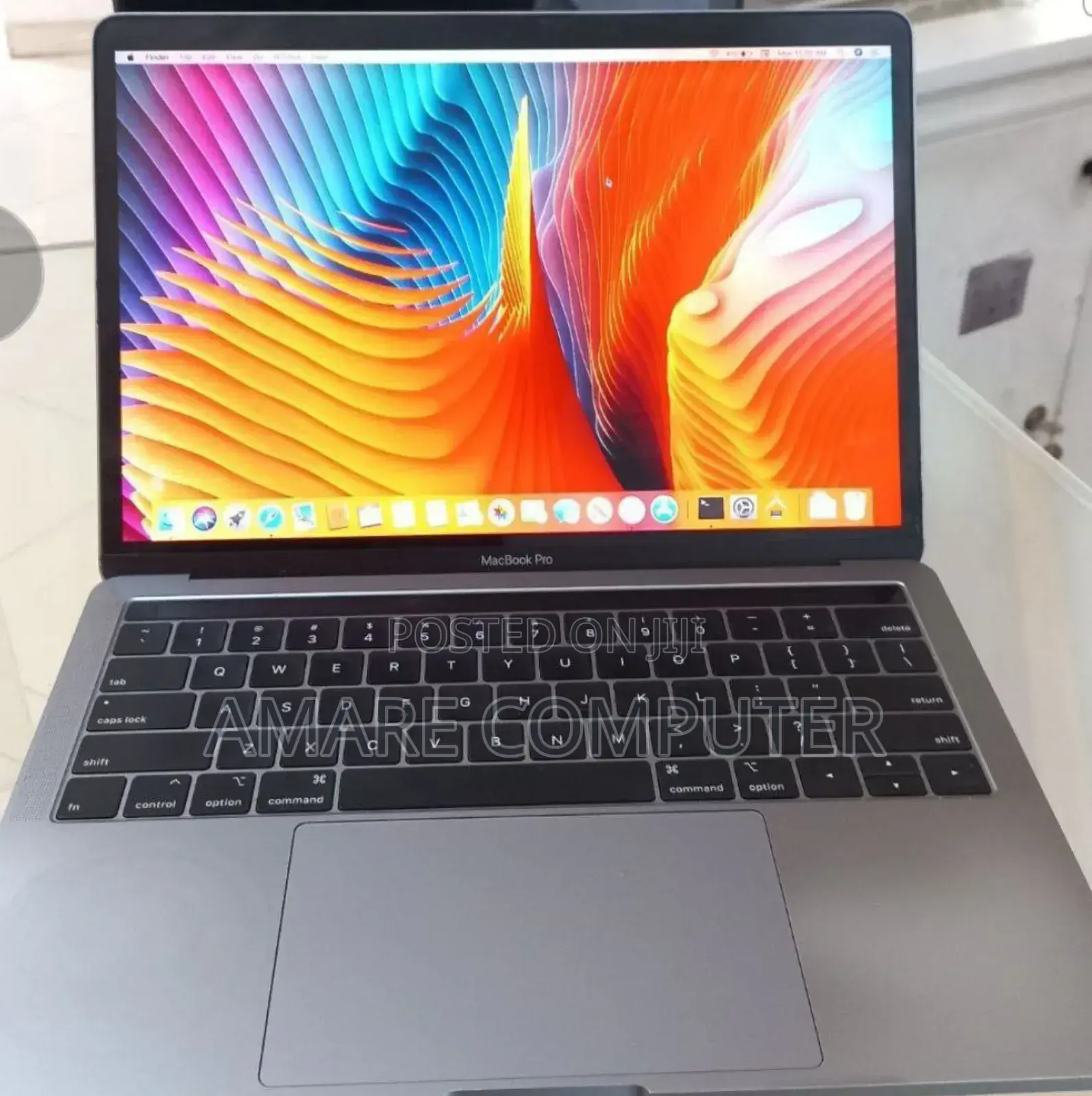 New Laptop Apple MacBook Pro 2018 8GB Intel Core I5 SSD 512GB