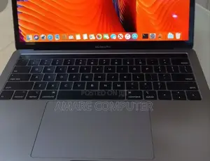 New Laptop Apple MacBook Pro 2018 8GB Intel Core I5 SSD 512GB