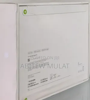 New Laptop Apple MacBook Pro 2024 M4 14-Inch 16GB Apple M4 SSD 256GB