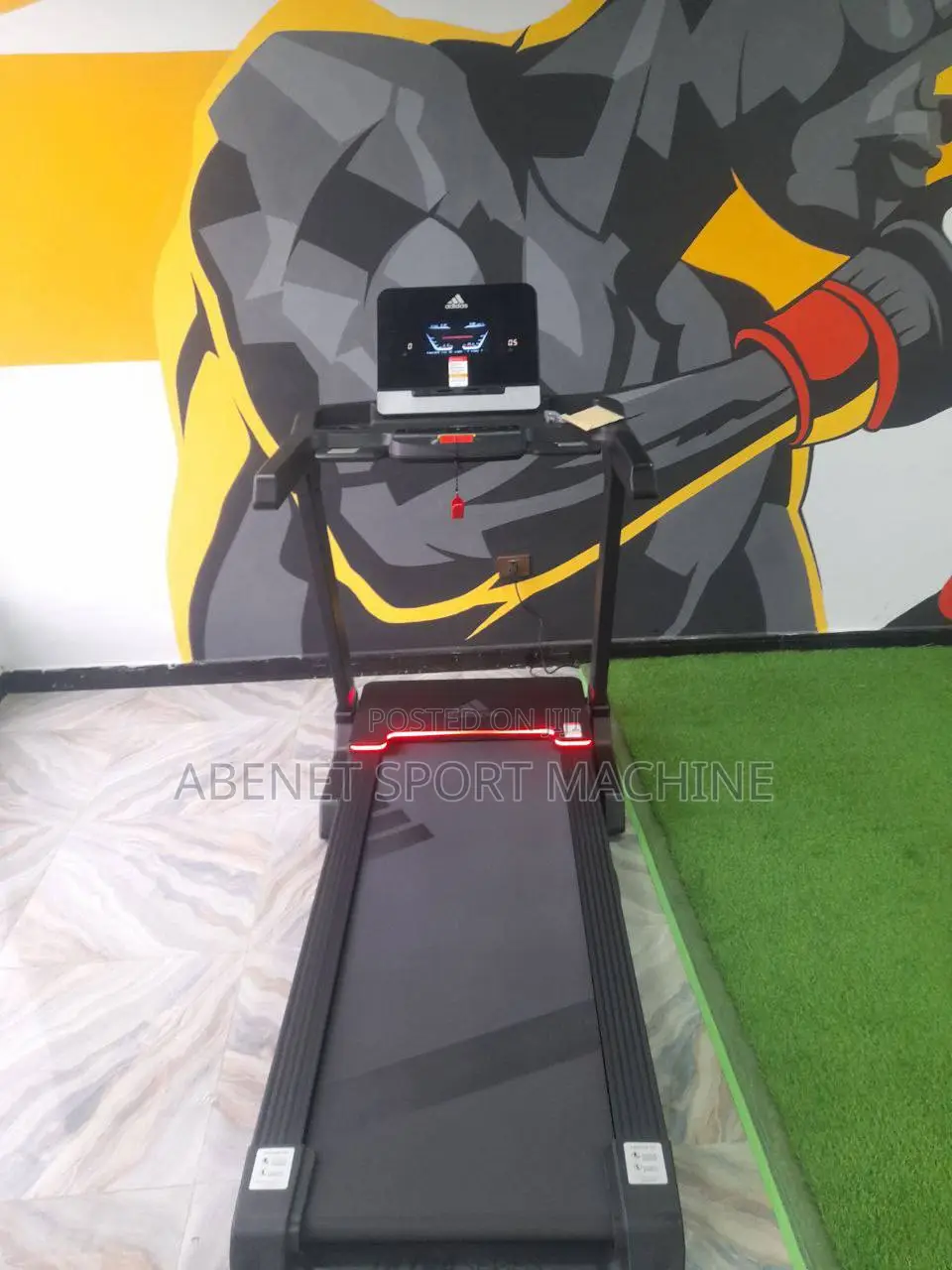 በቤቶ ስፖርት የሚሰሩበትን ዘመናዊ Adidas T19 የመሮጫ ማሽን