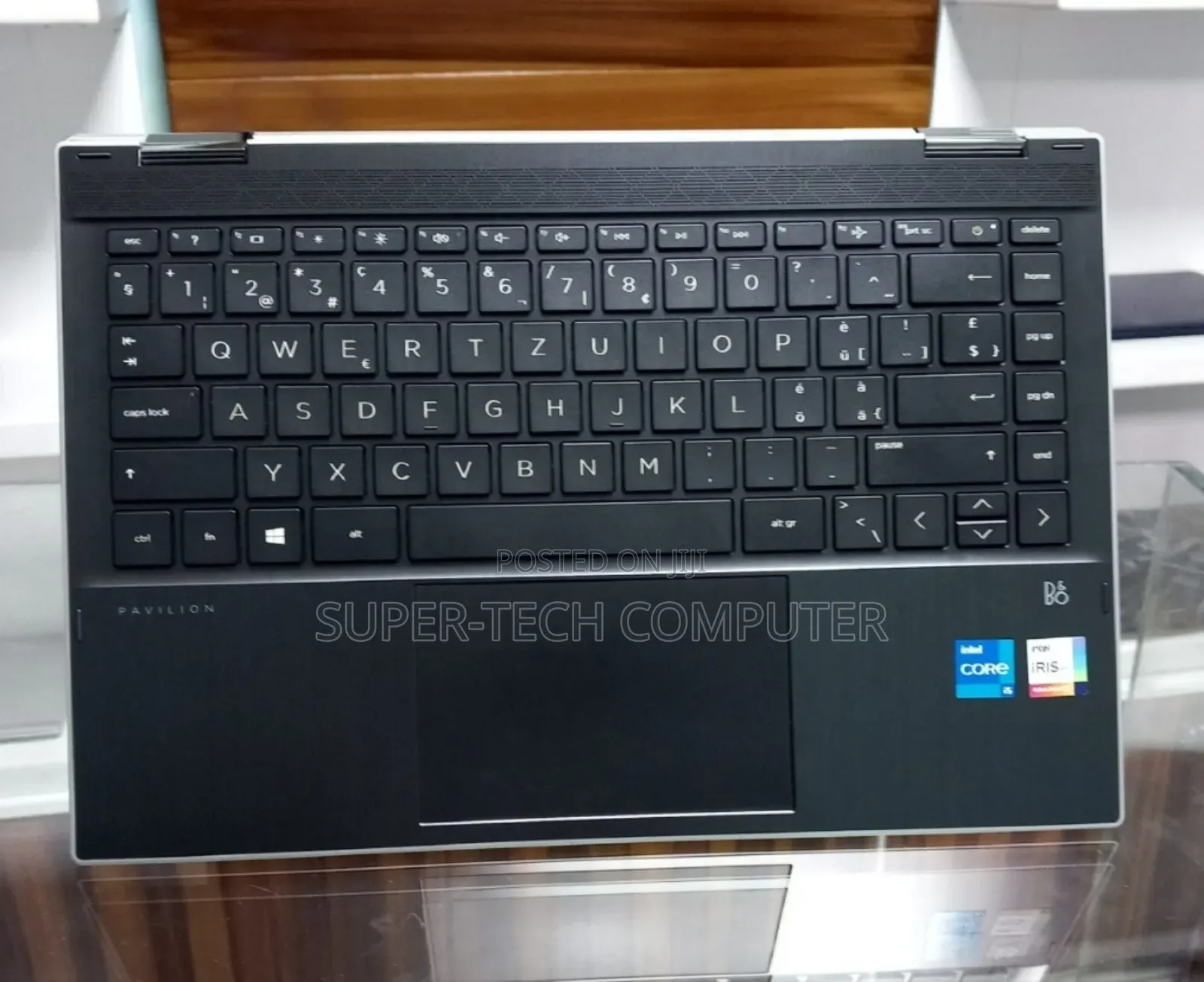 New Laptop HP Pavilion X360 8GB Intel Core I5 SSD 256GB