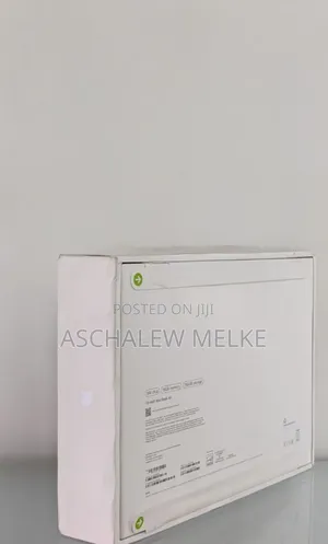 New Laptop Apple MacBook Air 2024 M3 13-Inch 16GB Apple M4 SSD 256GB