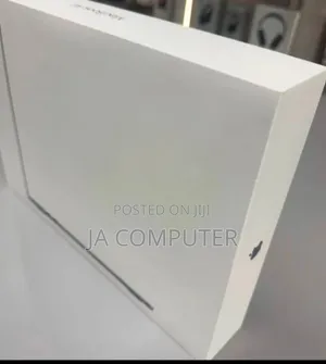 New Laptop Apple MacBook Air 2024 M3 15-Inch 16GB Apple M4 SSD 256GB