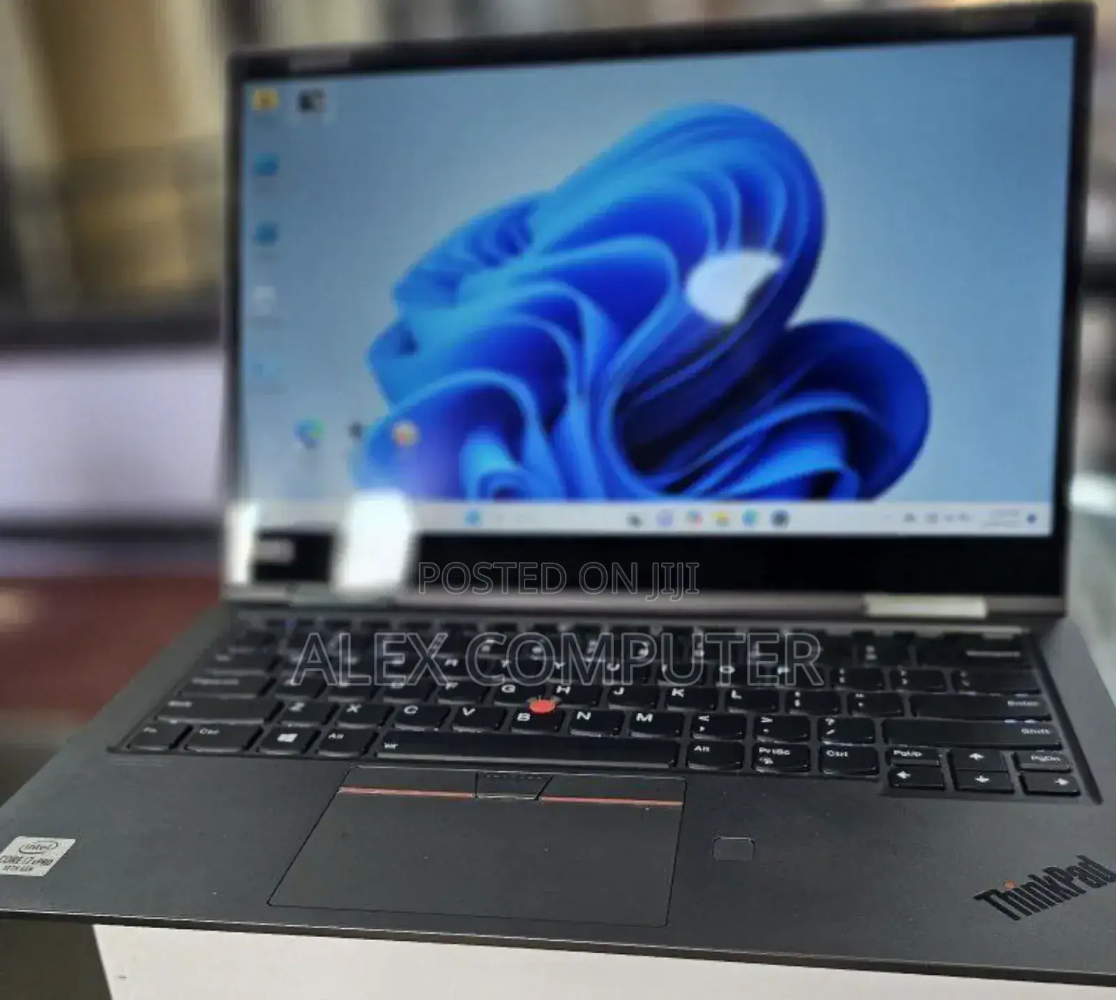 New Laptop Lenovo ThinkPad Yoga 16GB Intel Core I7 SSD 512GB