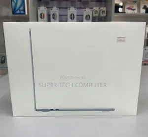 Photo - New Laptop Apple MacBook Air 2024 M3 13-Inch 16GB Apple M4 SSD 256GB