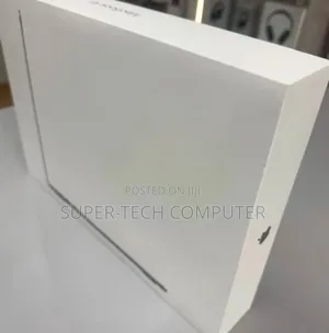 New Laptop Apple MacBook Air 2024 M3 13-Inch 16GB Apple M4 SSD 256GB