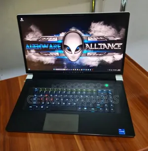 New Laptop Alienware M17x R2 16GB Intel Core I7 SSD 512GB