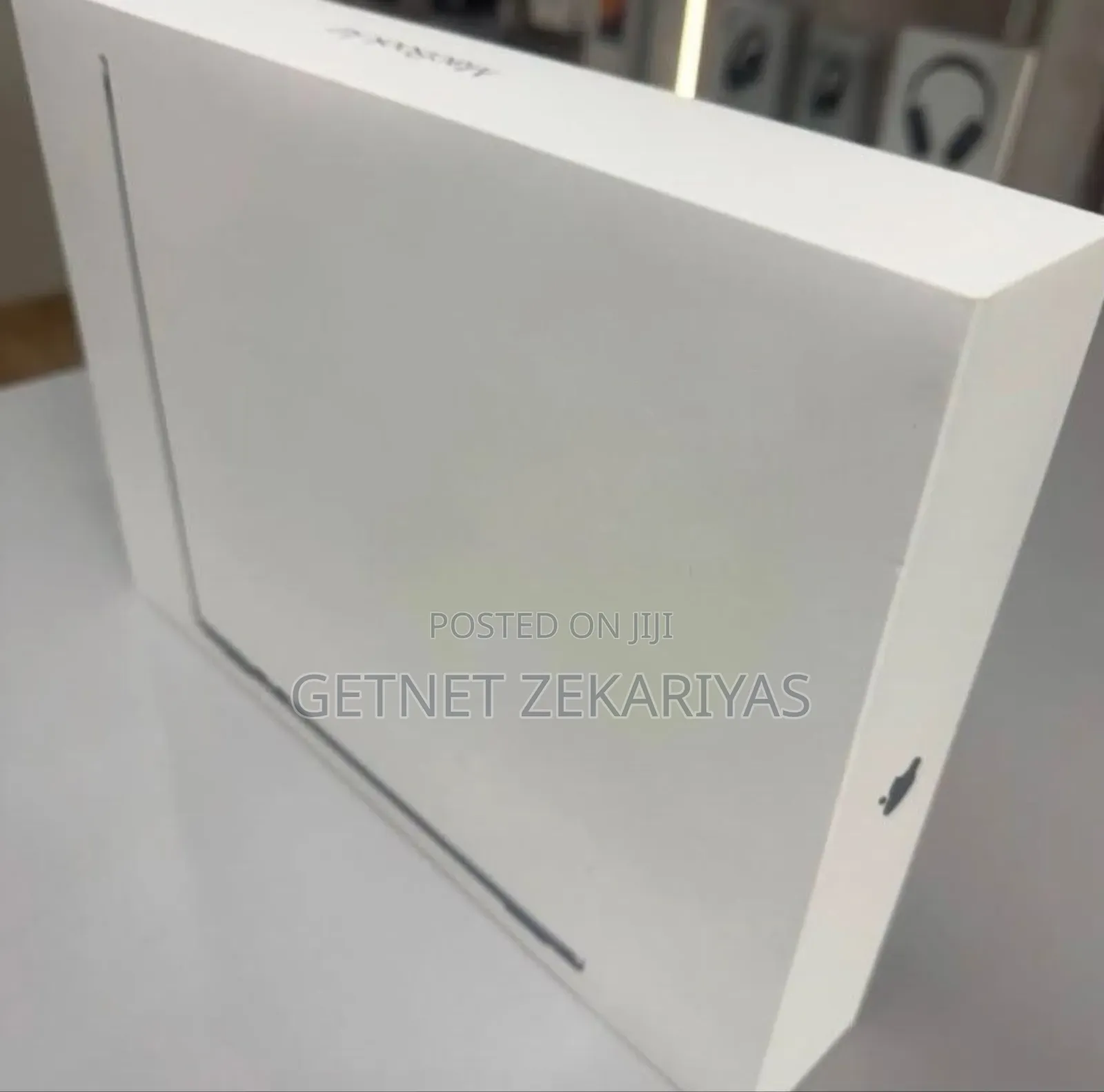 New Laptop Apple MacBook Air 16GB Apple M4 SSD 256GB