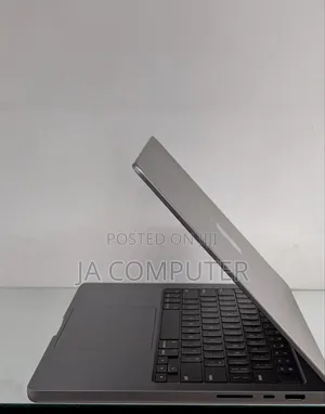 New Laptop Apple MacBook Pro 2021 M1 16GB Apple M1 Pro SSD 512GB