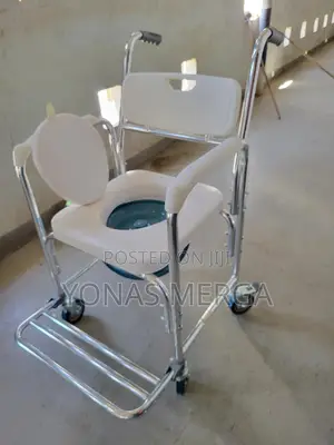 Toilet Chair¤፲easy to Clean by Simply Using a Wet Towel.