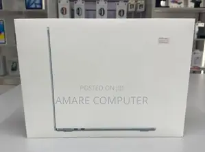 Photo - New Laptop Apple MacBook Air 16GB Apple M4 SSD 256GB