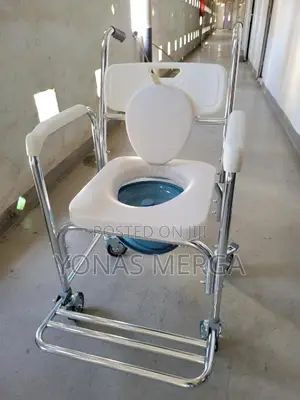 Shower Commode Chair፰§Elder Nursing Toilet Chair፩籾footrest