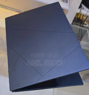 New Laptop Asus Zenbook 14 UX434 16GB Intel Core I7 SSD 512GB