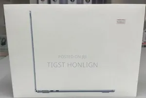 Photo - New Laptop Apple MacBook Air 16GB Apple M4 SSD 256GB