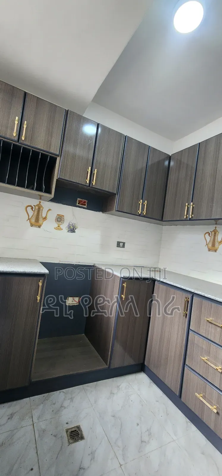 Furnished 2bdrm Condo in አዲስ አበባ, Bole for sale
