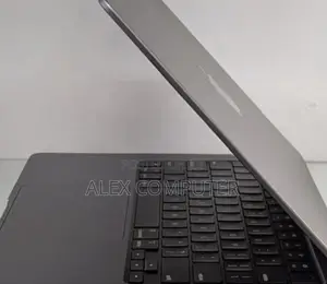 New Laptop Apple MacBook Pro 2020 M1 16GB Apple M1 Pro SSD 512GB