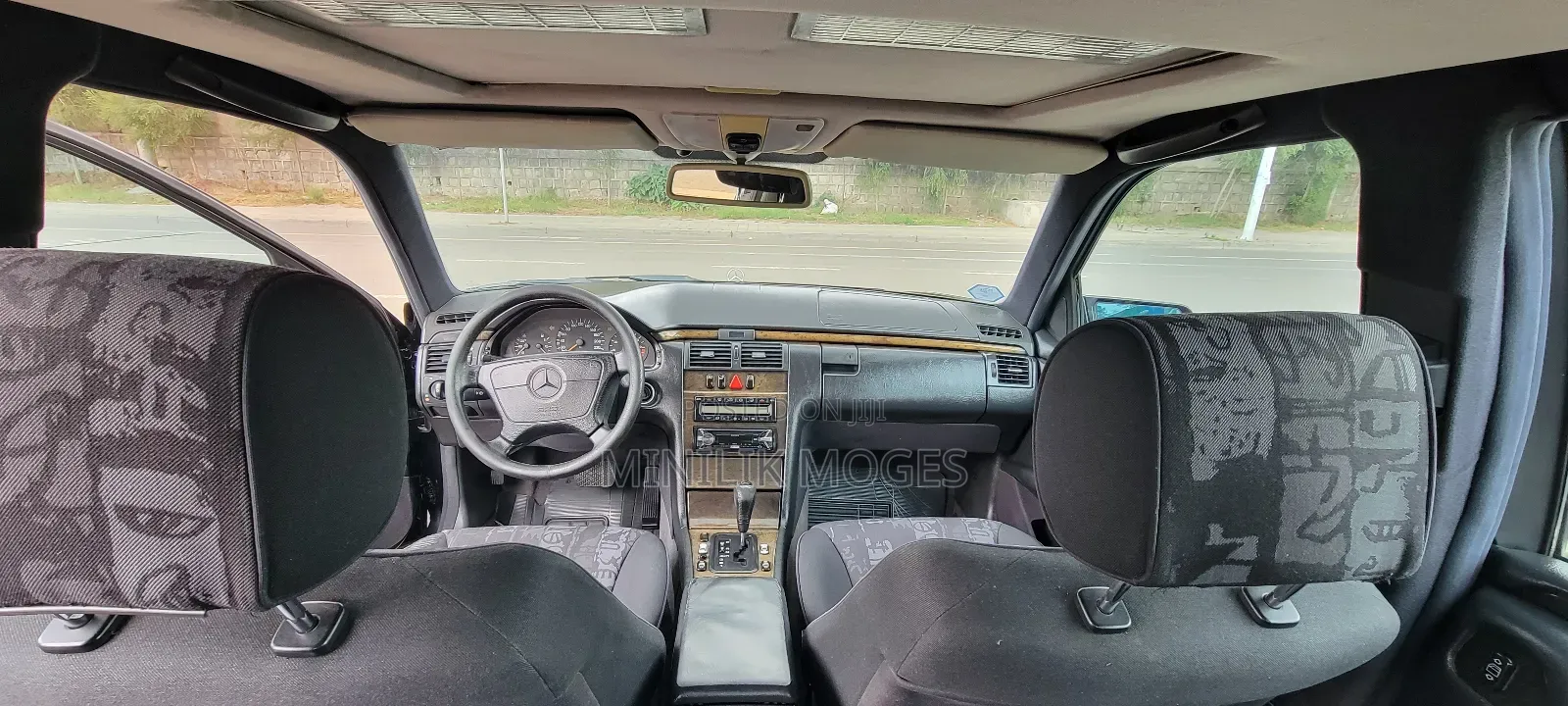 Mercedes-Benz E230 1997 Black