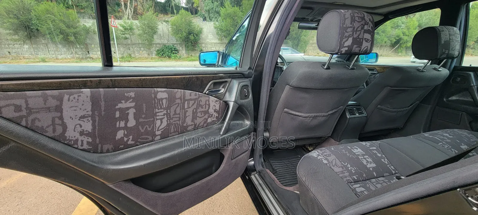 Mercedes-Benz E230 1997 Black