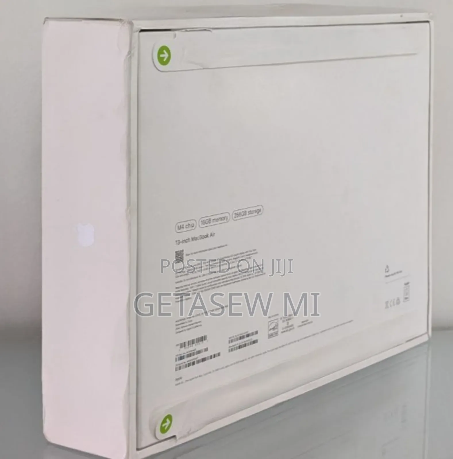 New Laptop Apple MacBook Pro 2024 M4 14-Inch 16GB Apple M4 SSD 256GB