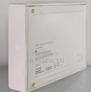 New Laptop Apple MacBook Pro 2024 M4 14-Inch 16GB Apple M4 SSD 256GB