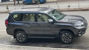 Photo - New Toyota Land Cruiser Prado 2023 Beige