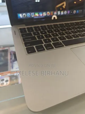 New Laptop Apple MacBook Pro 2015 16GB Intel Core I5 SSD 512GB