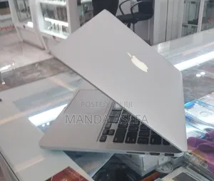 New Laptop Apple MacBook Pro 2015 16GB Intel Core I5 SSD 512GB