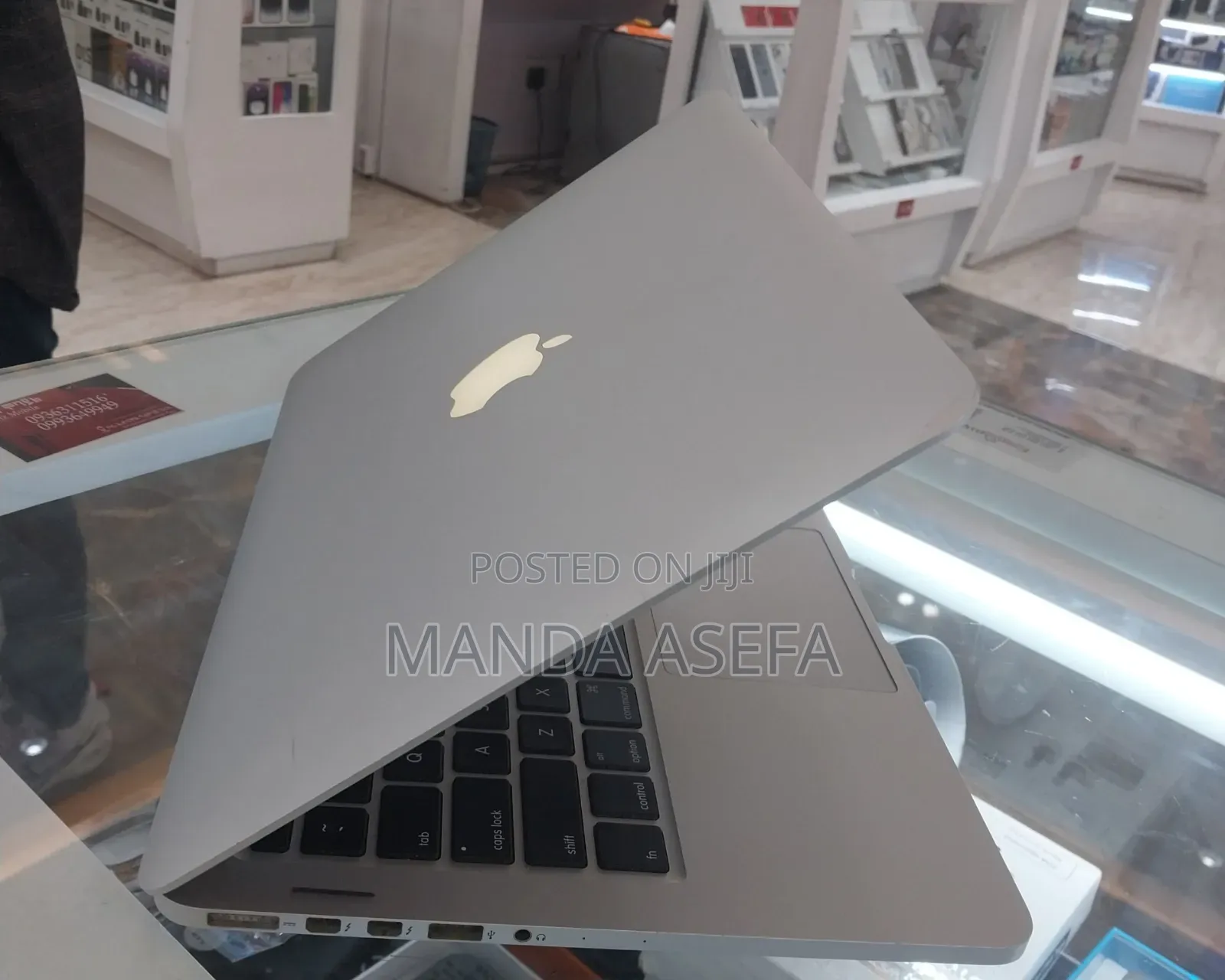 New Laptop Apple MacBook Pro 2015 16GB Intel Core I5 SSD 512GB