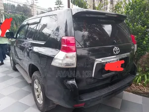 Toyota Land Cruiser 2012 Black