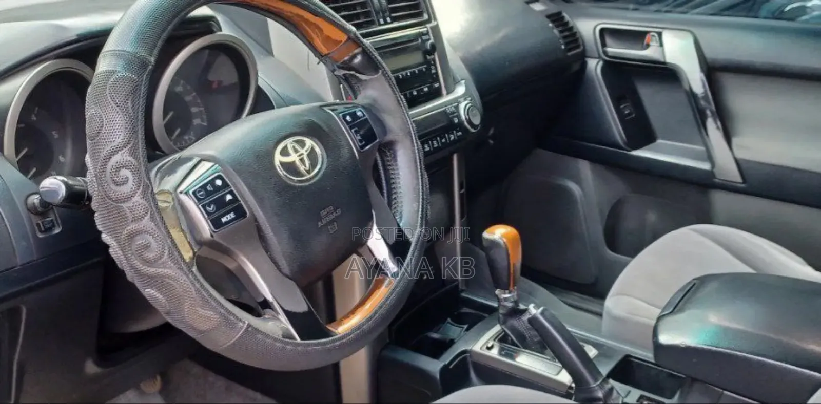 Toyota Land Cruiser 2012 Black