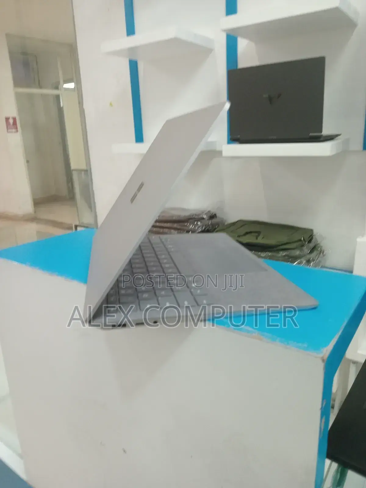 New Laptop Microsoft Surface 3 16GB Intel Core I7 SSD 512GB