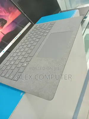 New Laptop Microsoft Surface 3 16GB Intel Core I7 SSD 512GB