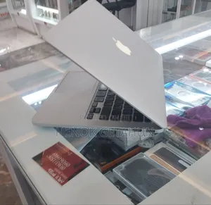 Photo - New Laptop Apple MacBook Pro 2015 16GB Intel Core I5 SSD 512GB